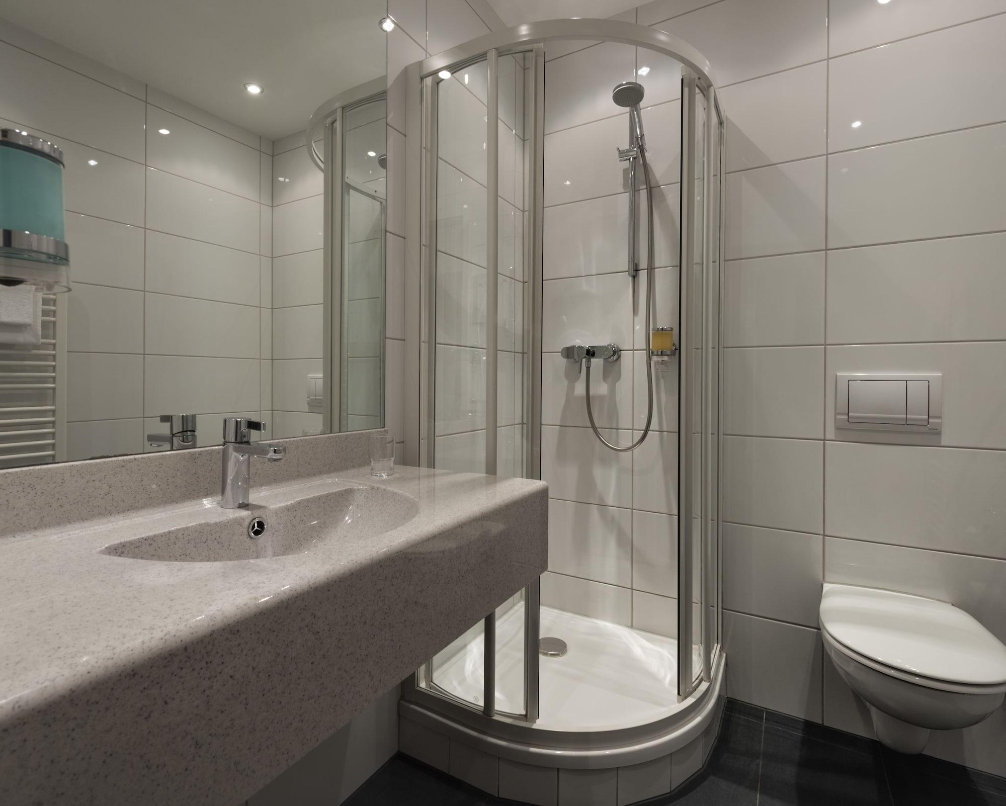Ferrotel Duisburg - Partner Of Sorat Hotels Bagian luar foto