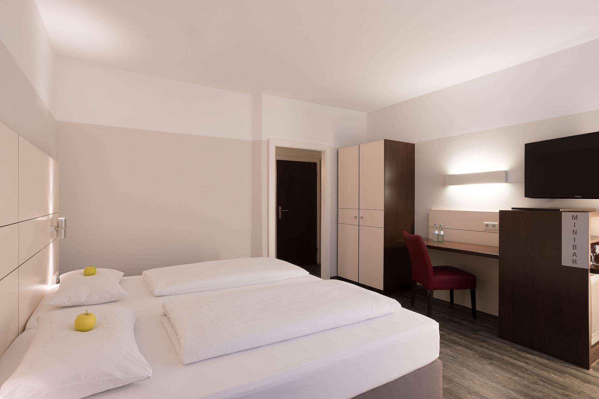 Ferrotel Duisburg - Partner Of Sorat Hotels Bagian luar foto