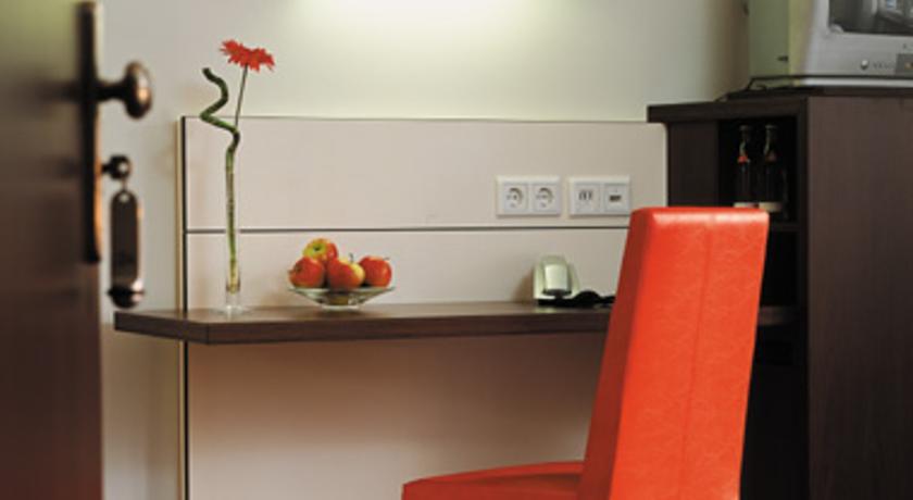 Ferrotel Duisburg - Partner Of Sorat Hotels Ruang foto