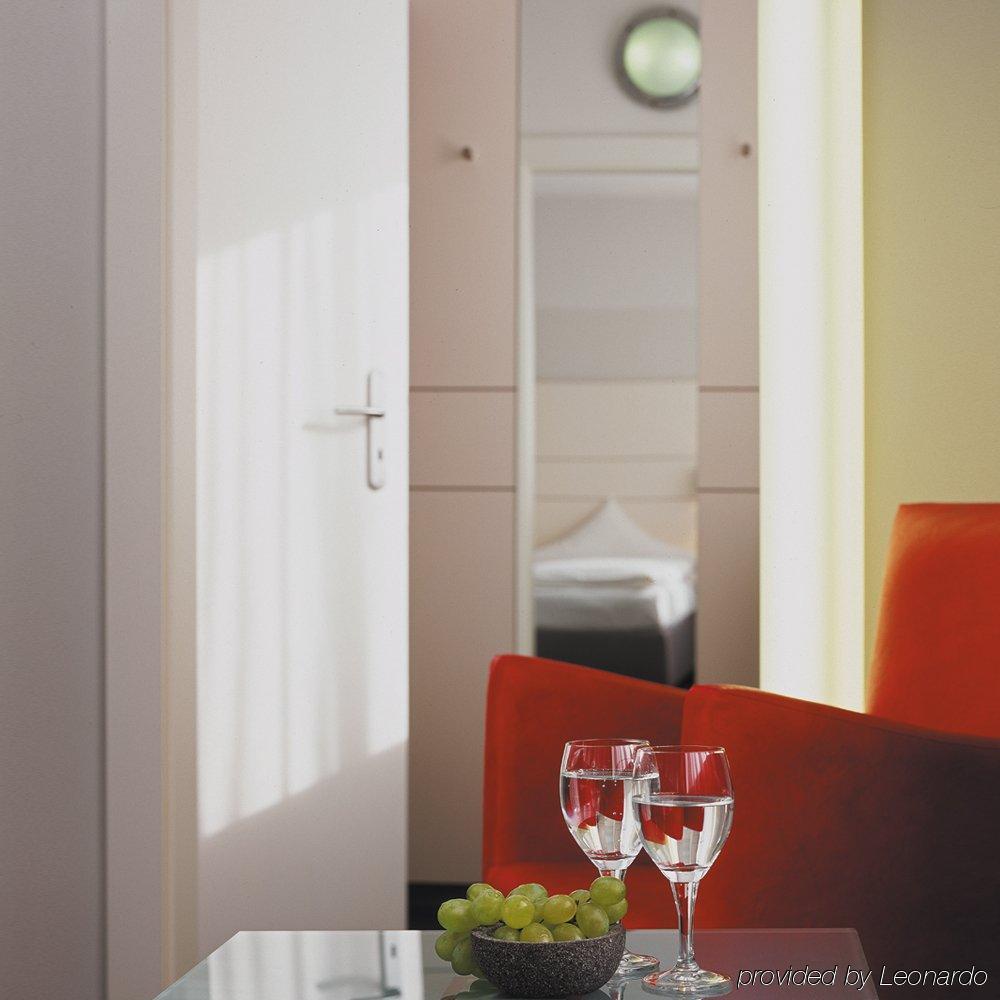 Ferrotel Duisburg - Partner Of Sorat Hotels Bagian luar foto