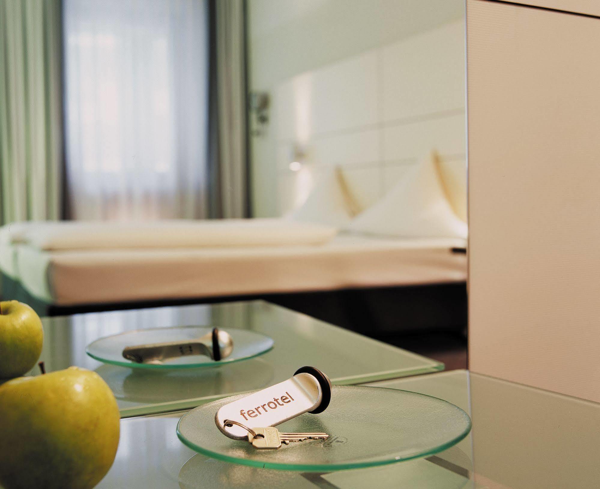 Ferrotel Duisburg - Partner Of Sorat Hotels Bagian luar foto